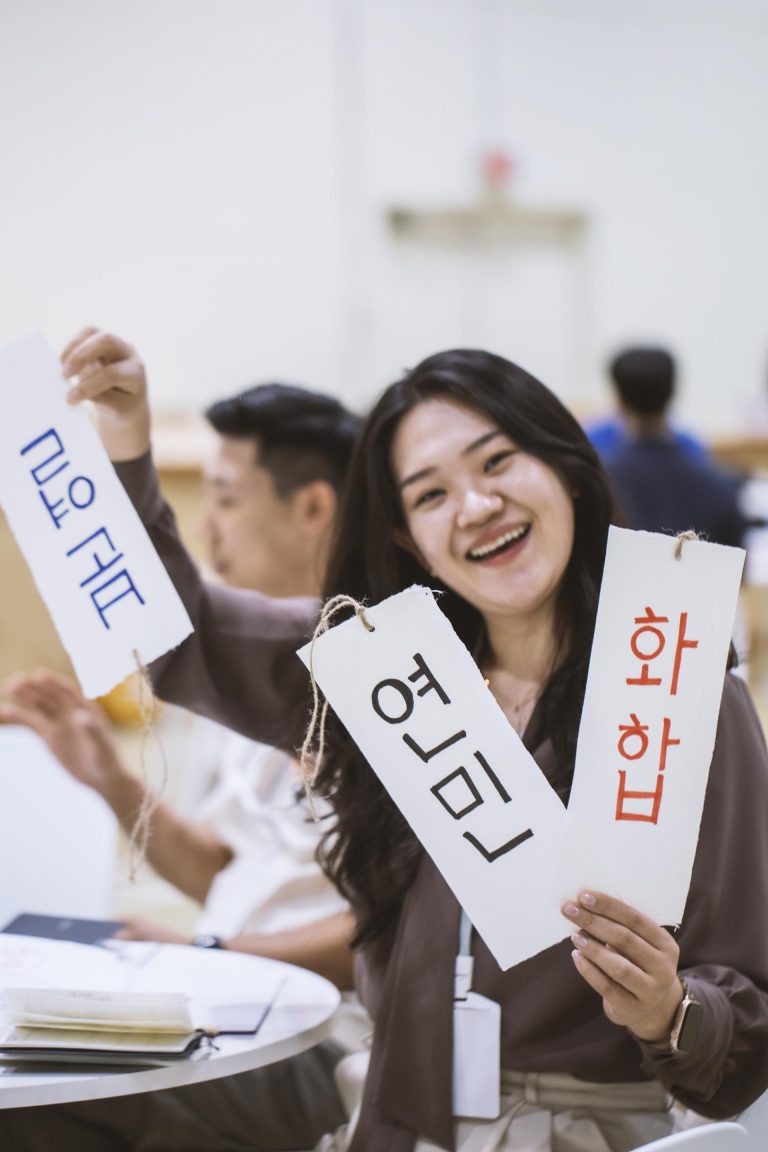 IICSEOUL_Preparation for Performance_Photo by Suyeon, Yun Hyein Hwang.jpg